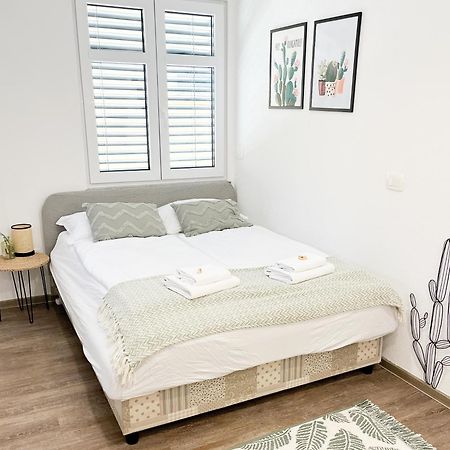 Anita'S Studio Apartments 卢布尔雅那 外观 照片